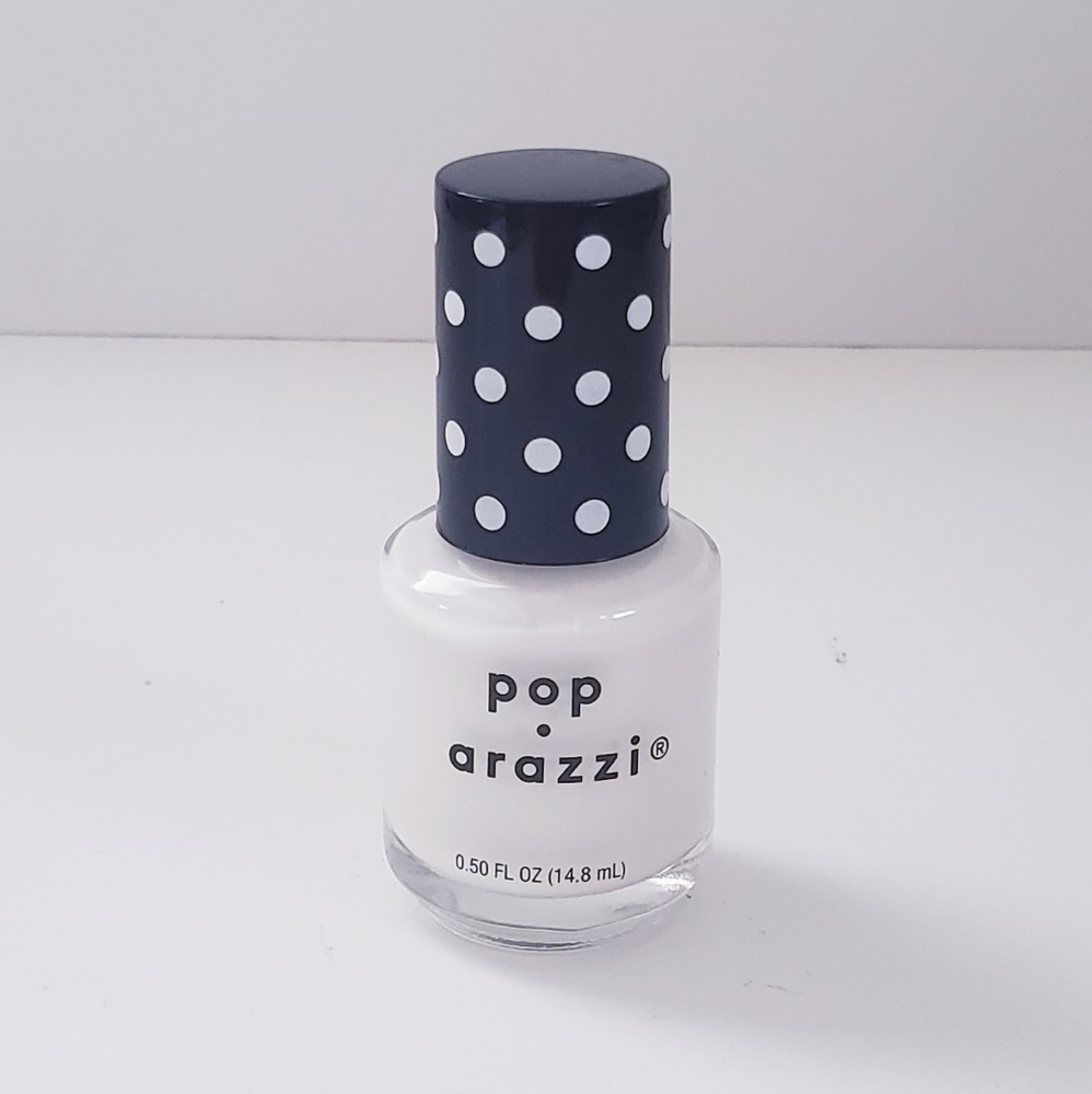 🍭7/$15 Pop arazzi Nail Polish Snow Dusting